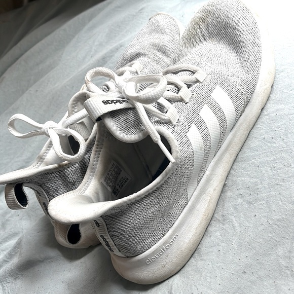 Adidas cloud foam tennis shoes. Women’s size 9 - Picture 1 of 2
